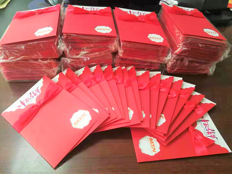 【人文關懷，月滿中秋，感謝您的家人】